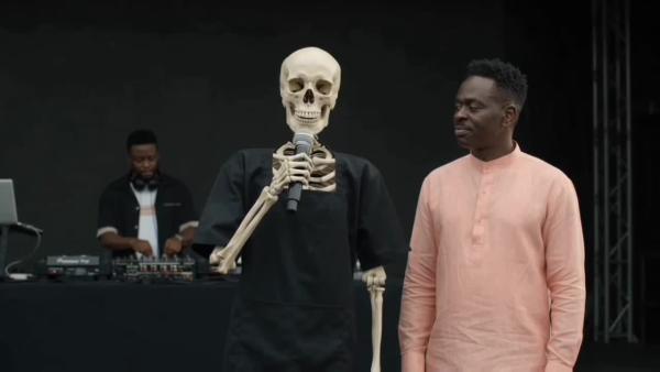 LUMBA FESTIVAL SHOW BERNICE OFFEI OWNS THE STAGE AS YAW SARPONG LEAVE
